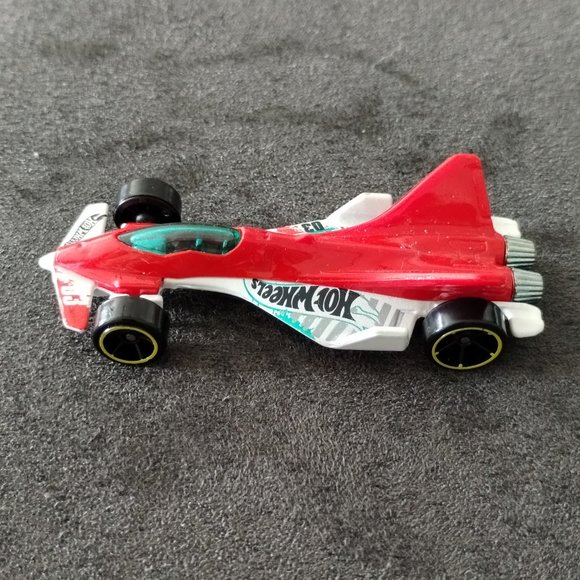 2012 Hot Wheels Cloud Cutter Mattel - Picture 5 of 8